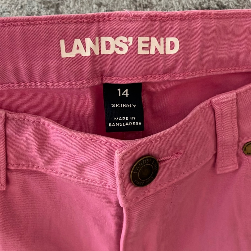 Land’s End girls skinny jeans, size 14, in bubblegum pink.